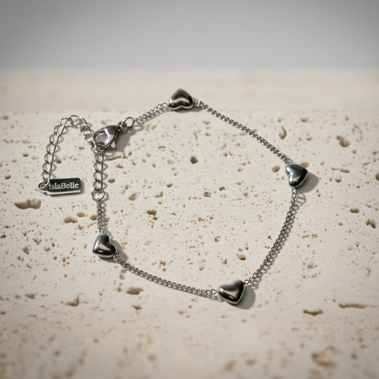 Silver Amoura Chain Bracelet with dainty heart links and reflective finish
