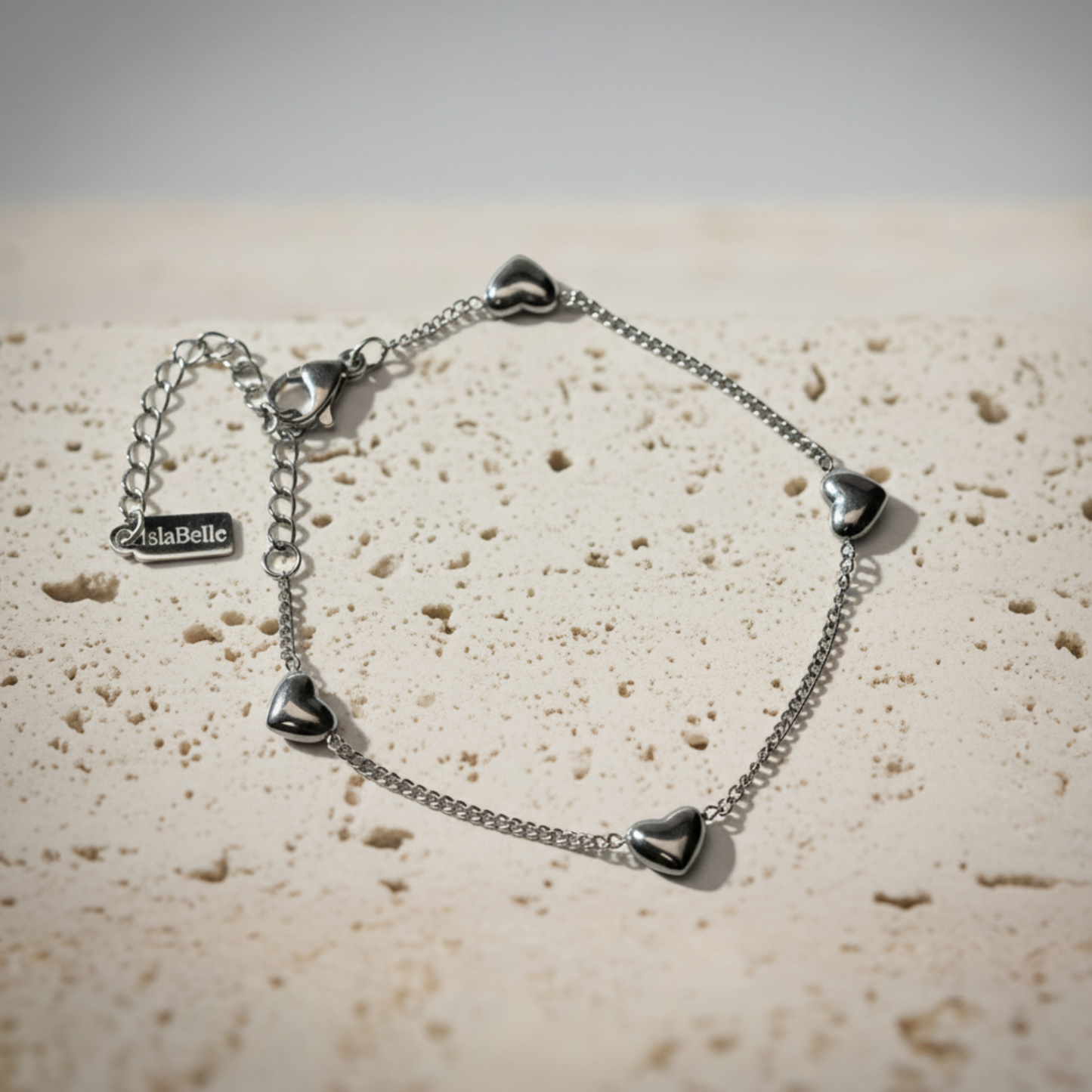 Amoura Chain Bracelet In Silver