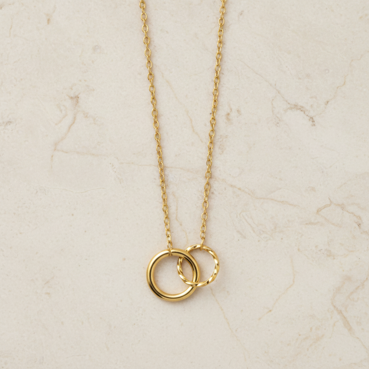 Eternal Links Necklace In Gold