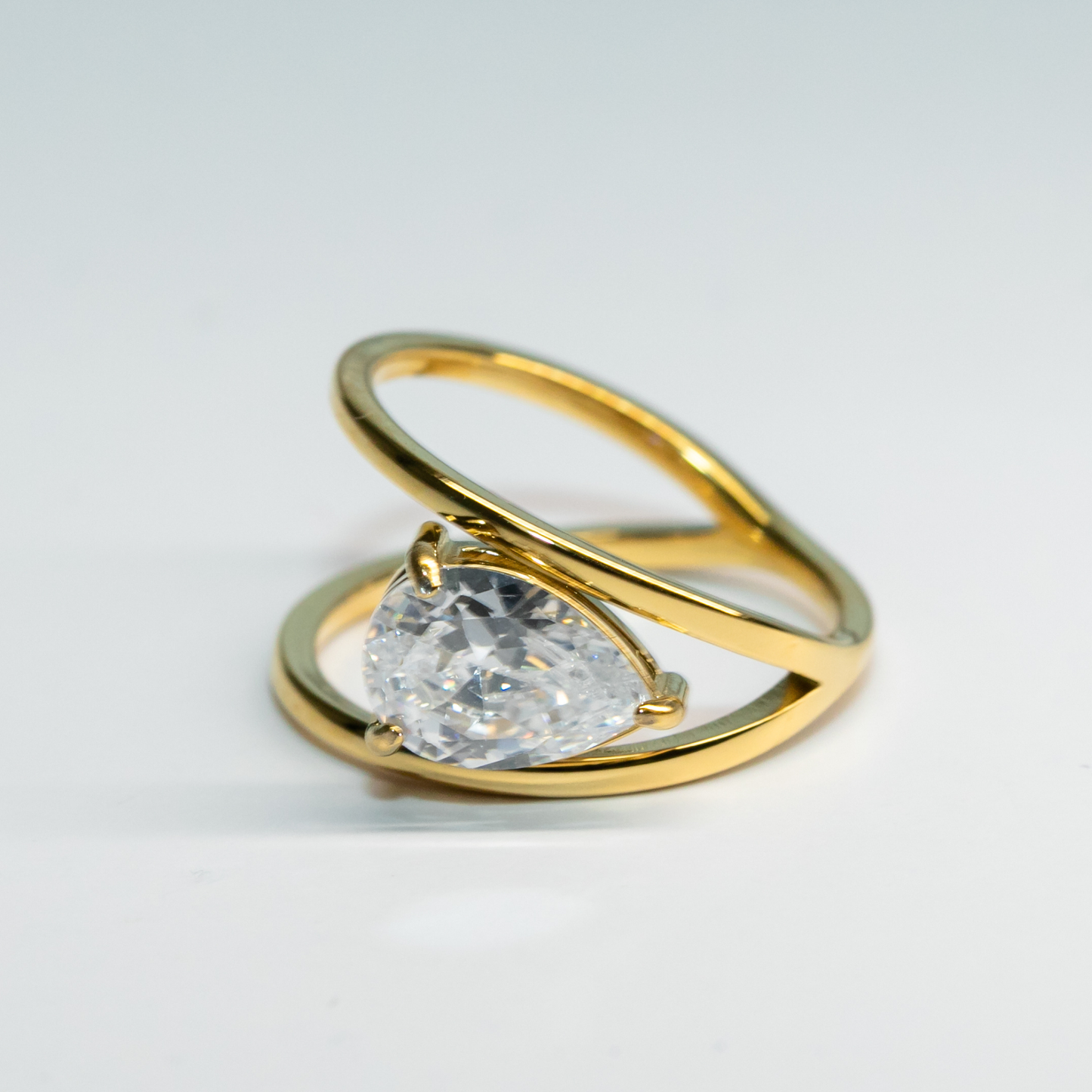 Aurora Solitaire Ring In Gold