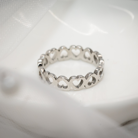 Amour Band Ring In Silver